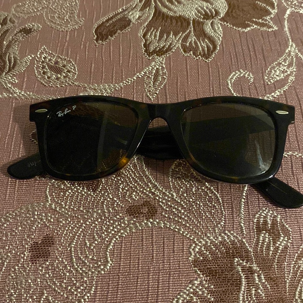 Ray Ban “Original Wayfarer Classic” in Colour Brown & Frame Polished Tortoise